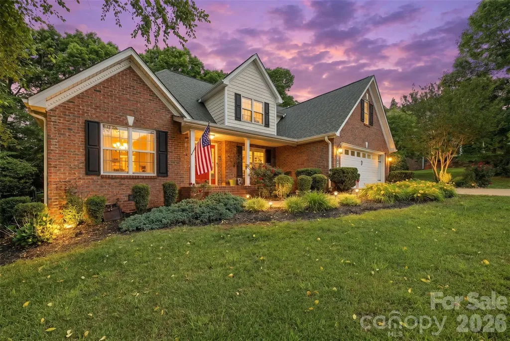 1197 Waterford Drive Hickory NC 28602