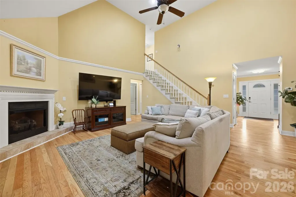 1197 Waterford Drive Hickory NC 28602