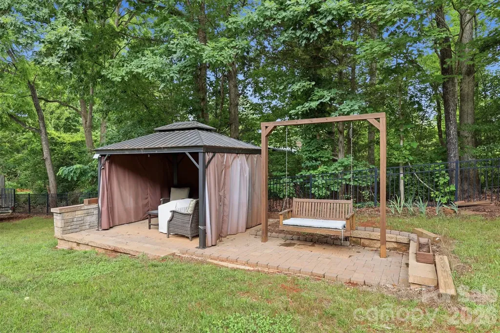 1197 Waterford Drive Hickory NC 28602