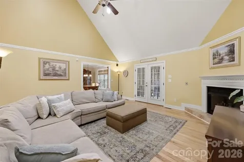 1197 Waterford Drive Hickory NC 28602