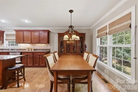 1197 Waterford Drive Hickory NC 28602