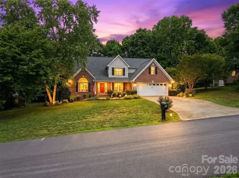 1197 Waterford Drive Hickory NC 28602