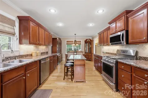 1197 Waterford Drive Hickory NC 28602