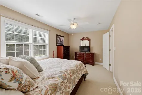 1197 Waterford Drive Hickory NC 28602
