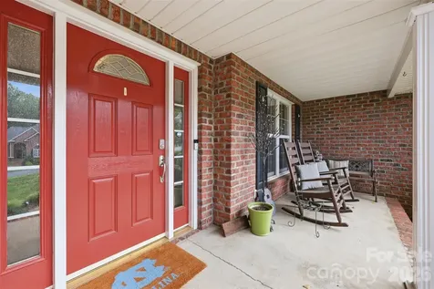 1197 Waterford Drive Hickory NC 28602