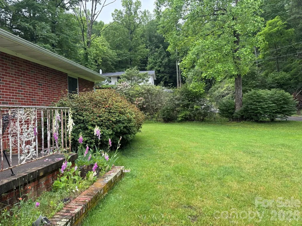 609 Valley Road Spruce Pine NC 28777