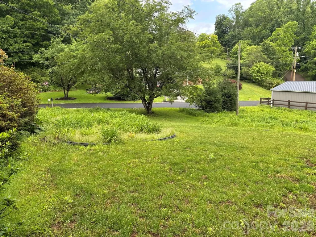 609 Valley Road Spruce Pine NC 28777