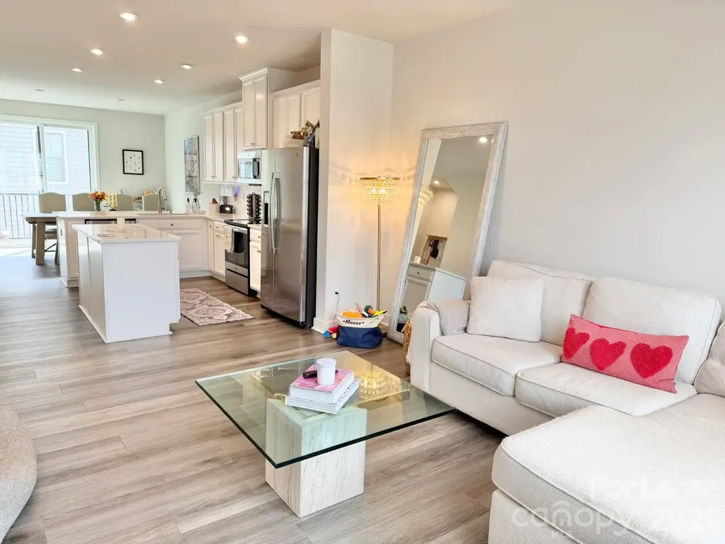 3735 S Tryon Street Charlotte NC 28217