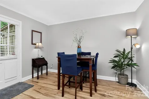 4611 Hedgemore Drive Charlotte NC 28209