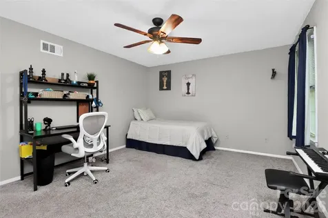 4611 Hedgemore Drive Charlotte NC 28209