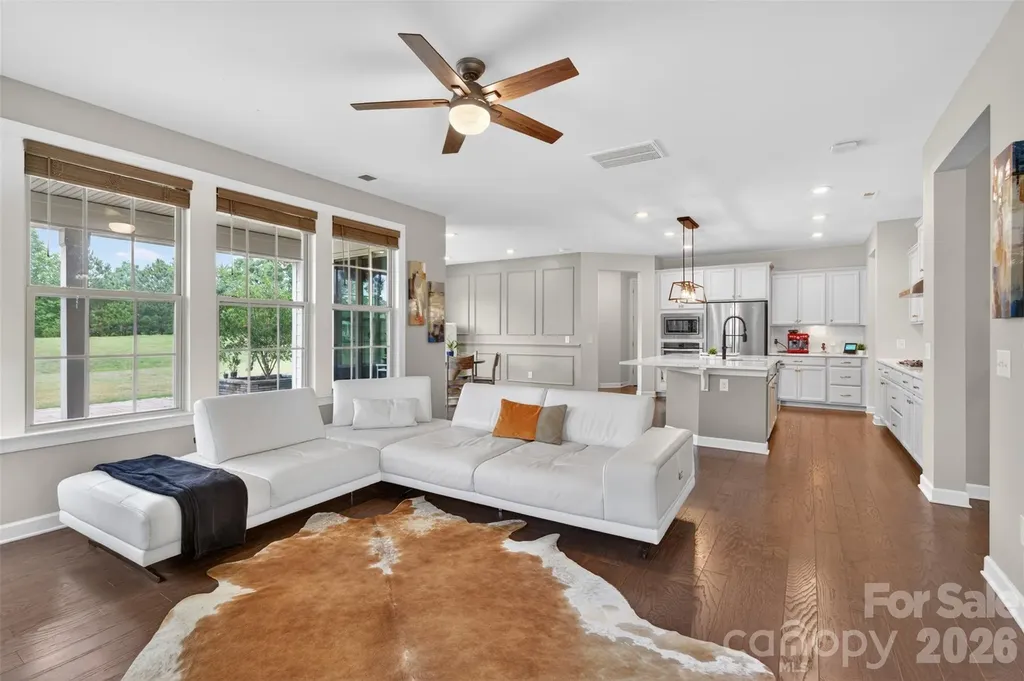 8224 Cornhill Avenue Charlotte NC 28277