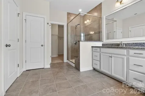 8224 Cornhill Avenue Charlotte NC 28277