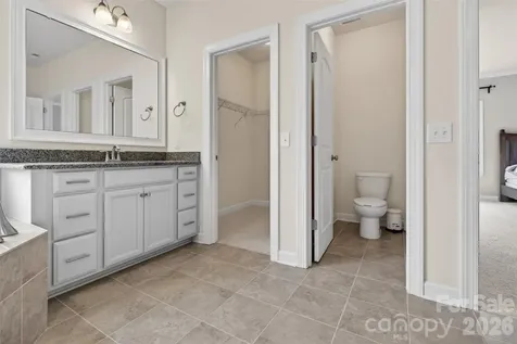 8224 Cornhill Avenue Charlotte NC 28277