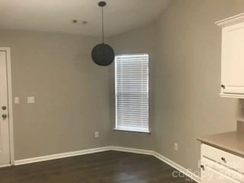 14128 Riding Hill Avenue Charlotte NC 28213