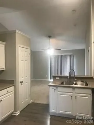 14128 Riding Hill Avenue Charlotte NC 28213