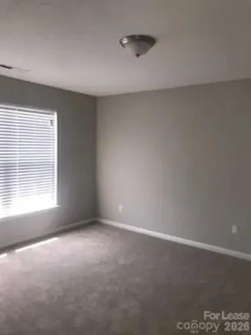 14128 Riding Hill Avenue Charlotte NC 28213