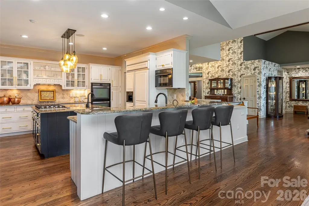 305 Piney Knoll Lane Hendersonville NC 28739