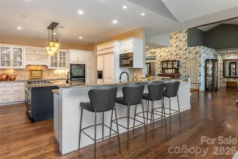 305 Piney Knoll Lane Hendersonville NC 28739