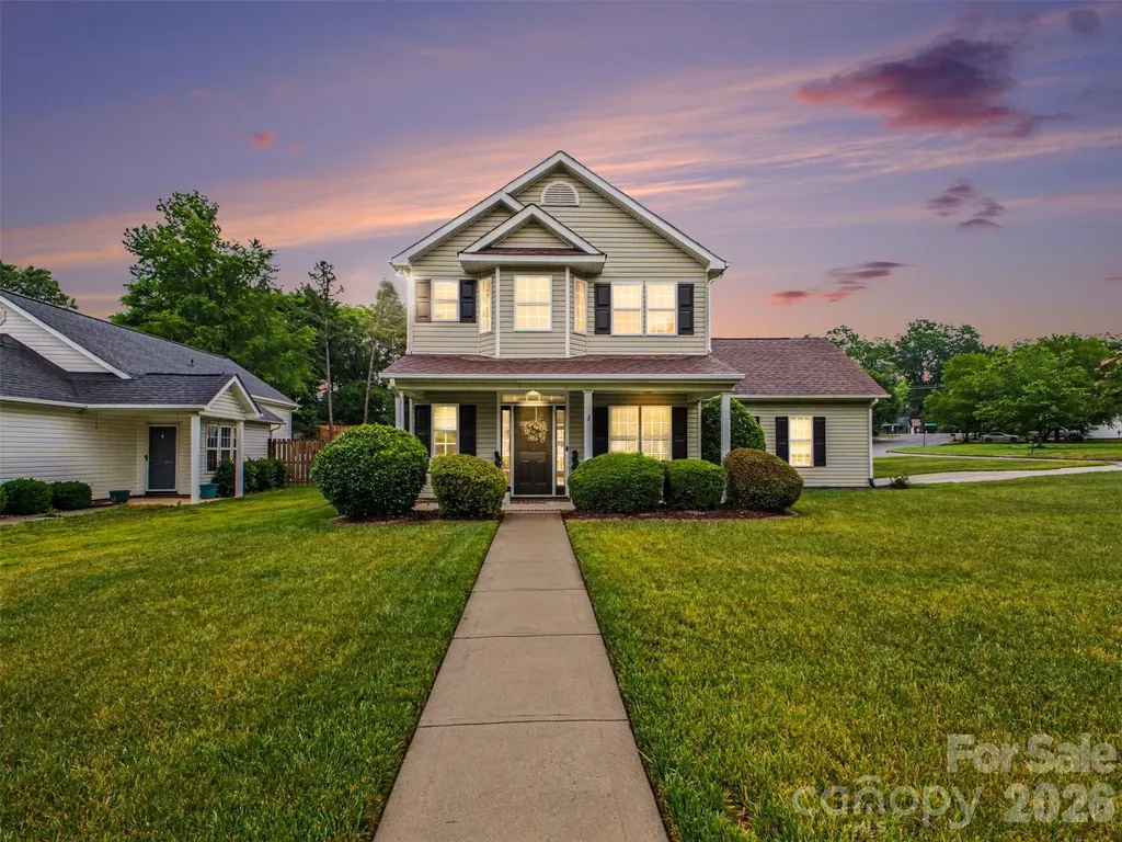 2243 Oakhurst Court Kannapolis NC 28081