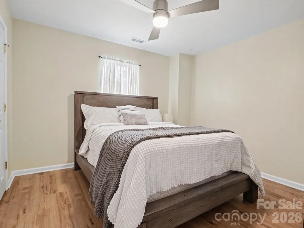 2243 Oakhurst Court Kannapolis NC 28081