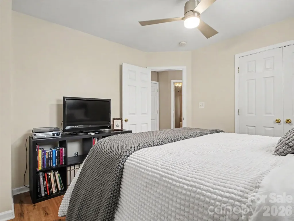 2243 Oakhurst Court Kannapolis NC 28081