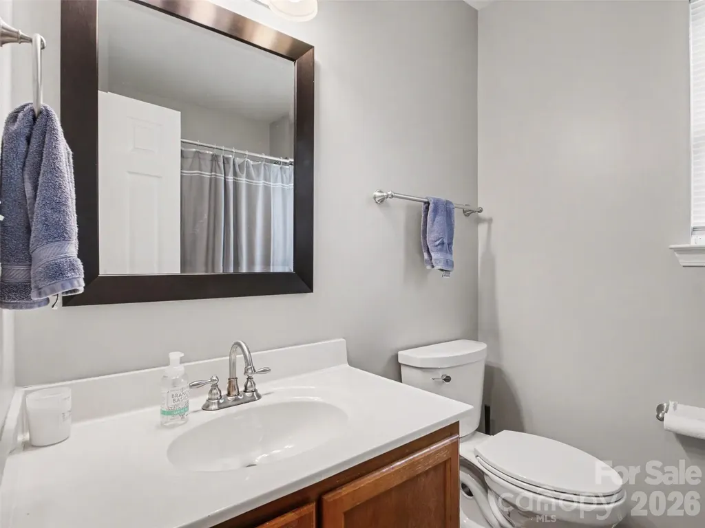 2243 Oakhurst Court Kannapolis NC 28081