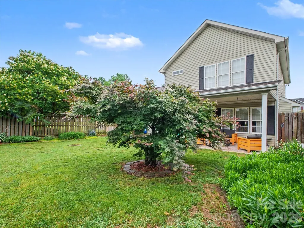 2243 Oakhurst Court Kannapolis NC 28081