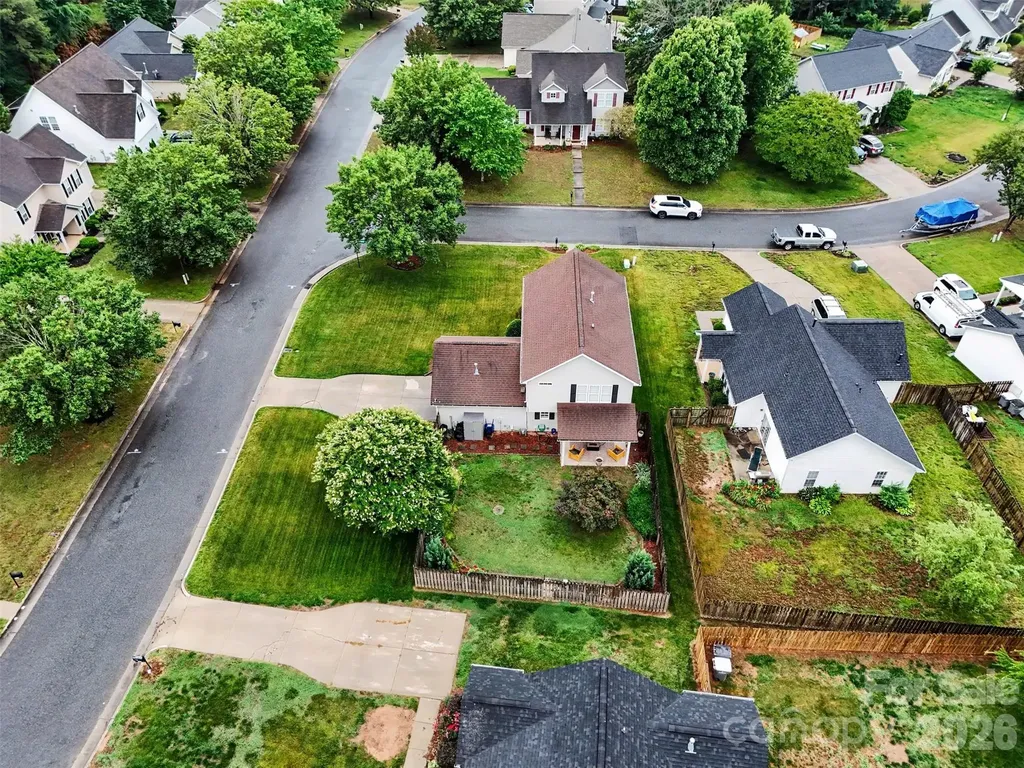 2243 Oakhurst Court Kannapolis NC 28081