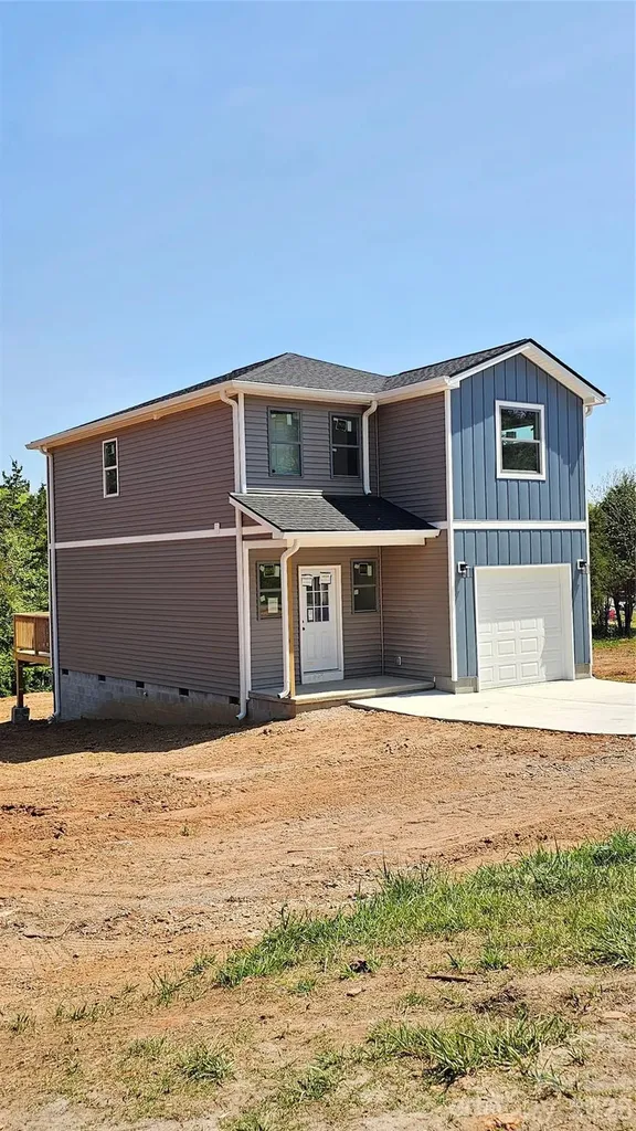 2910 21st Street Lane NE Hickory NC 28601