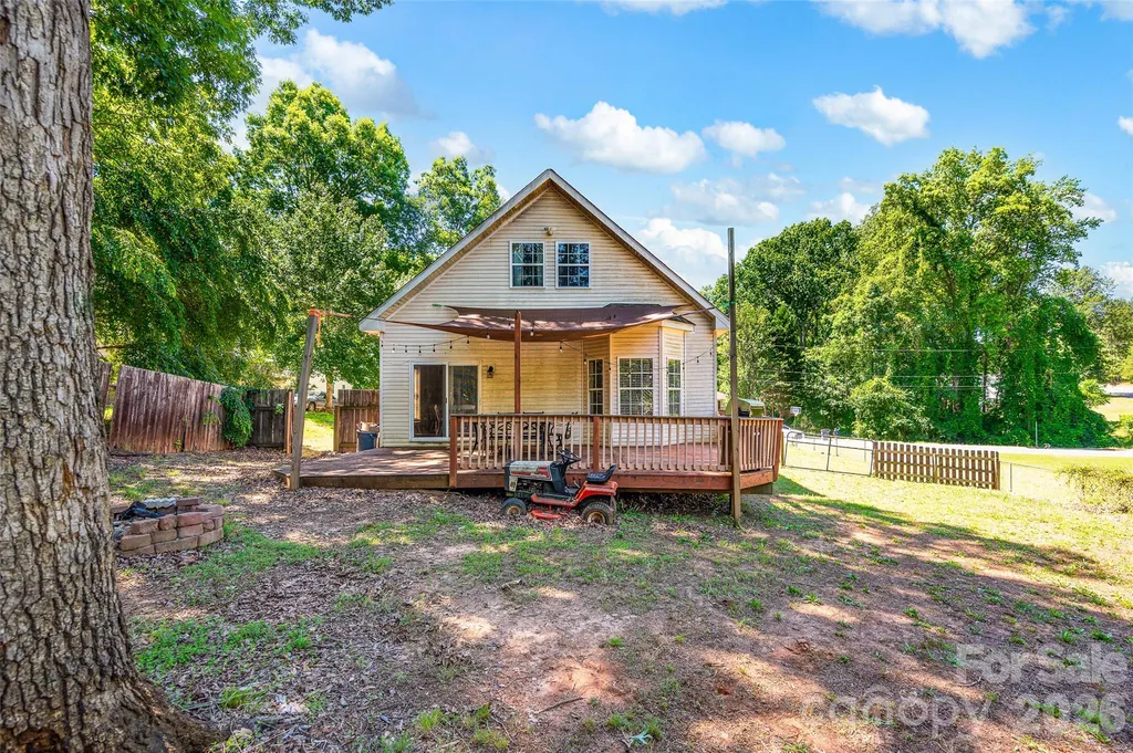 105 Queensbury Road Troutman NC 28166