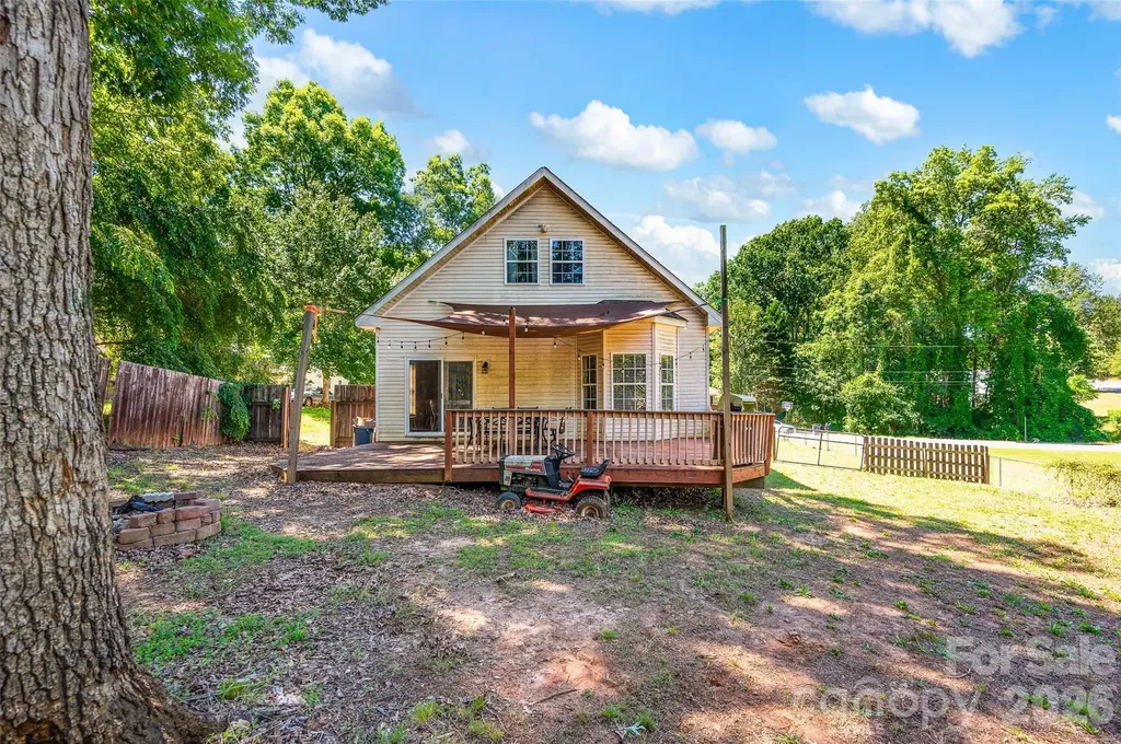 105 Queensbury Road Troutman NC 28166