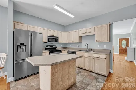 105 Queensbury Road Troutman NC 28166