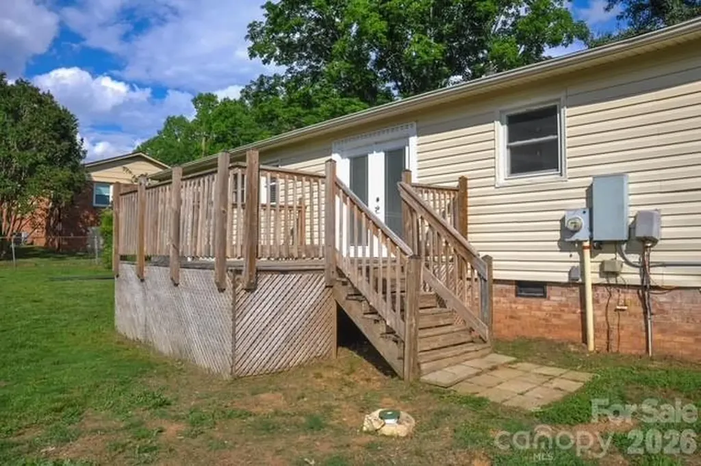 109 Oxford Street Shelby NC 28152