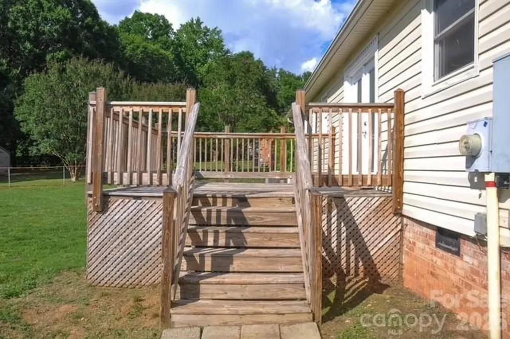 109 Oxford Street Shelby NC 28152