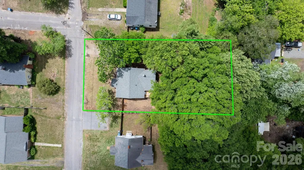 355 15th Avenue NE Hickory NC 28601