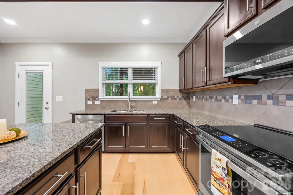 102 Sheridan Court Mooresville NC 28115