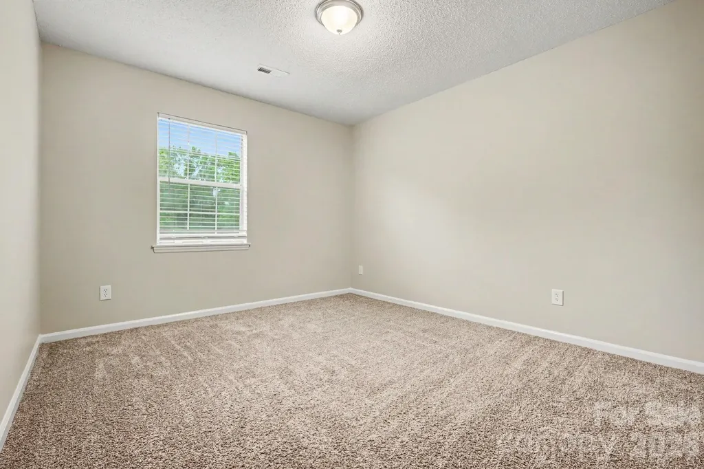 9305 Charolais Lane Charlotte NC 28213