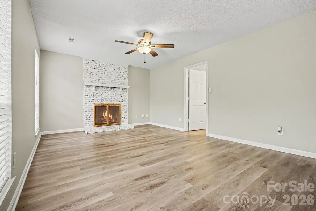 9305 Charolais Lane Charlotte NC 28213