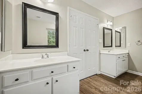 9305 Charolais Lane Charlotte NC 28213