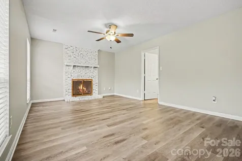 9305 Charolais Lane Charlotte NC 28213