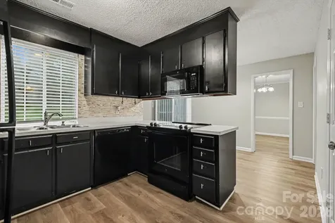 9305 Charolais Lane Charlotte NC 28213