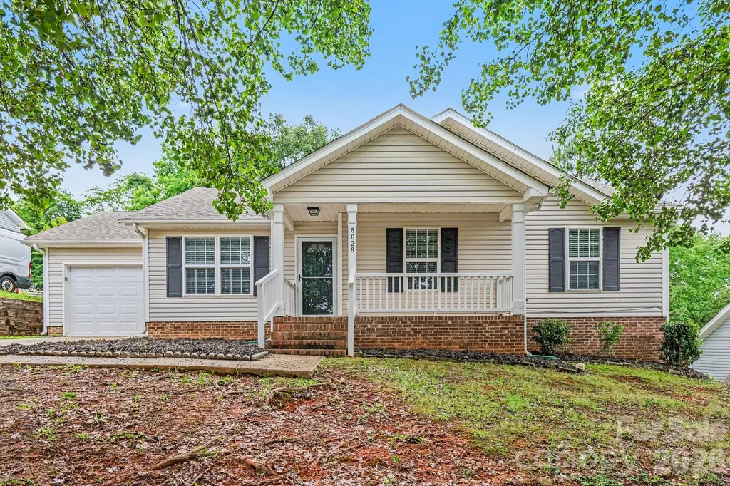 8028 Lobilia Lane Charlotte NC 28214