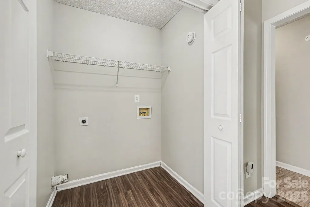 8028 Lobilia Lane Charlotte NC 28214