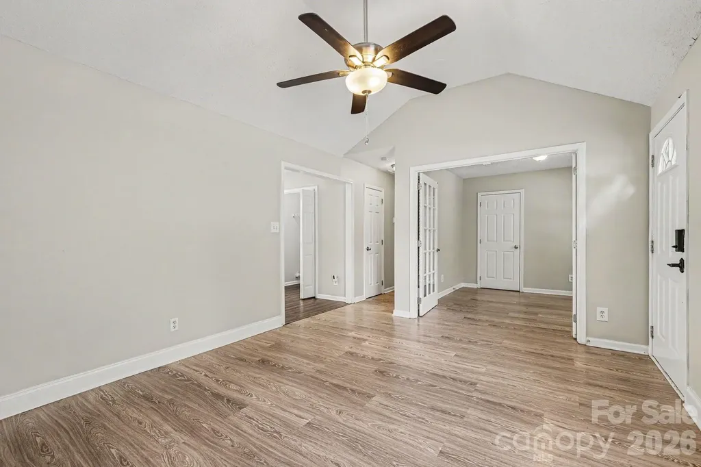 8028 Lobilia Lane Charlotte NC 28214