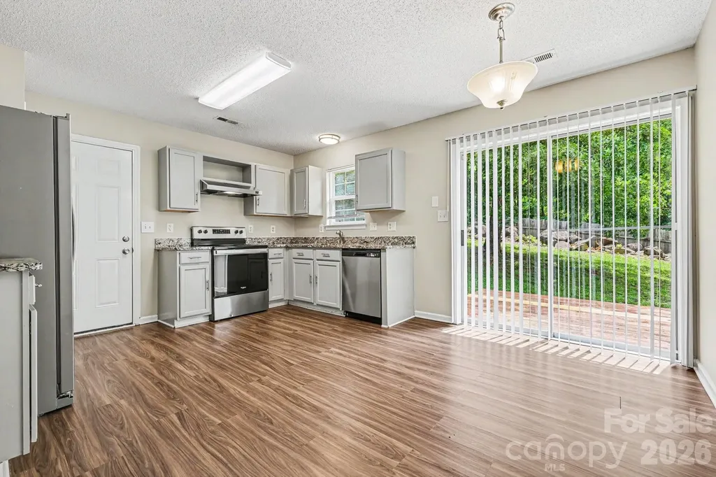 8028 Lobilia Lane Charlotte NC 28214