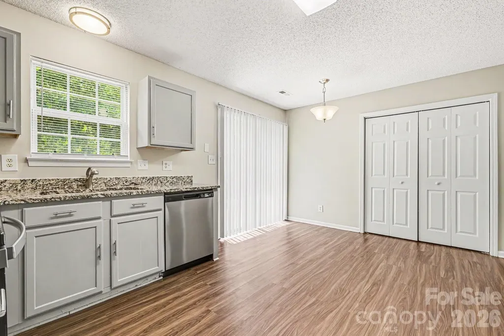 8028 Lobilia Lane Charlotte NC 28214