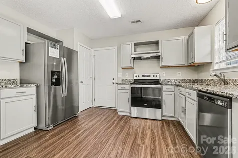 8028 Lobilia Lane Charlotte NC 28214