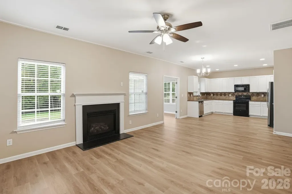 6427 Hermsley Road Charlotte NC 28278