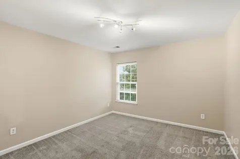 6427 Hermsley Road Charlotte NC 28278