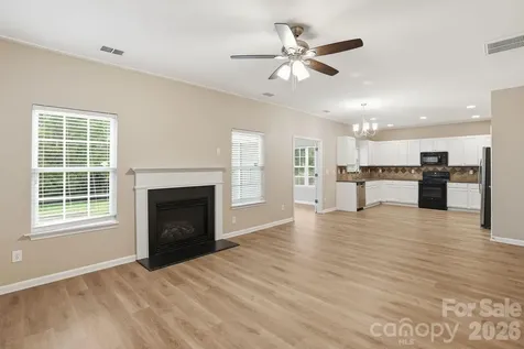 6427 Hermsley Road Charlotte NC 28278